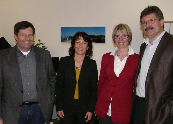 Gastgeber: Dr. Ing. Karl Josef Krausz, Petra Mörder (Wirtschaftsförderung), Annette und Laszlo Greiner Gastgeber: Dr. Ing. Karl Josef Krausz, Petra Mörder (Wirtschaftsförderung), Annette und Laszlo Greiner