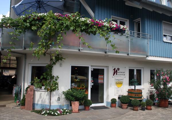 Weingut Nopper, Inh. Berthold Nopper, Denzlinger Straße 10a, Buchholz, Tel. 07681/3255 Weingut Nopper, Inh. Berthold Nopper, Denzlinger Straße 10a, Buchholz, Tel. 07681/3255