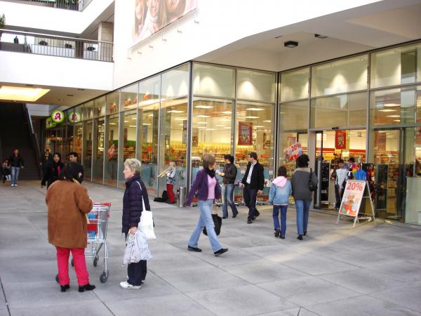 Gut aufgenommen: Die neue "Merk Galerie" in Emmendingen Gut aufgenommen: Die neue "Merk Galerie" in Emmendingen