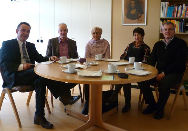 Die Gesprächsteilnehmer: Marcel Schwehr MdL, Rektor Bernhard Schmidt, Monika Greulich, Konrektorin Dr. Uta Weinbrenner, Dietmar Oswald (v.li.). Die Gesprächsteilnehmer: Marcel Schwehr MdL, Rektor Bernhard Schmidt, Monika Greulich, Konrektorin Dr. Uta Weinbrenner, Dietmar Oswald (v.li.).