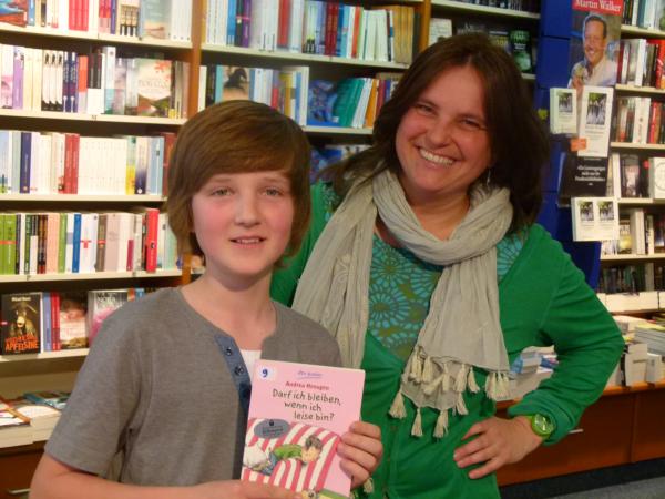 Annette Brehm mit einem Gewinner Annette Brehm mit einem Gewinner