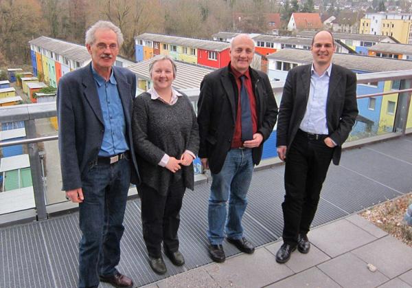 Professor Dr. Rainer Grieshammer, Frau Dr. Kerstin Mölter, Alex Schoch und Christoph Timpe (v.li.) Professor Dr. Rainer Grieshammer, Frau Dr. Kerstin Mölter, Alex Schoch und Christoph Timpe (v.li.)
