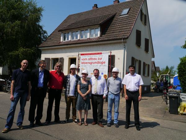 Von links: Matthias Rausch, Per Klabundt, Michael Sellner, Jan Maier, Amrei Pleuler, Bürgermeister Heinz-Rudolf Hagenacker, Klaus Pleuler und Michael Schmid
