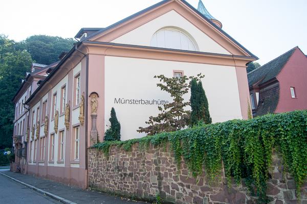Erster Münstertreff in Freiburg - In der Müsterbauhütte gaben Münsterbauverein und Handwerkskammer erste Details zum geplanten Fest am Freitag bekannt.