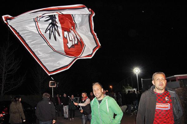 Aufsteiger SC Freiburg im Schwarzwaldstadion empfangen 

REGIOTRENDS-Foto: Reinhard Laniot