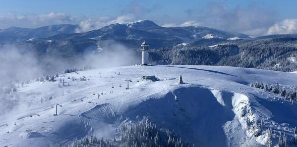 Ab 1. Oktober: Vorverkauf für den Schwarzwald Skipass startet
(Bild: Hochschwarzwald Tourismus GmbH) Ab 1. Oktober: Vorverkauf für den Schwarzwald Skipass startet
(Bild: Hochschwarzwald Tourismus GmbH)