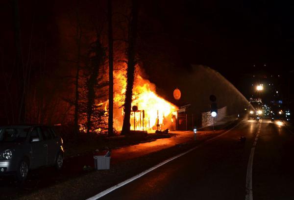 Brand zerstörte Depot der Familiengarten-Genossenschaft Paradies

Foto: Polizei Basel-Landschaft