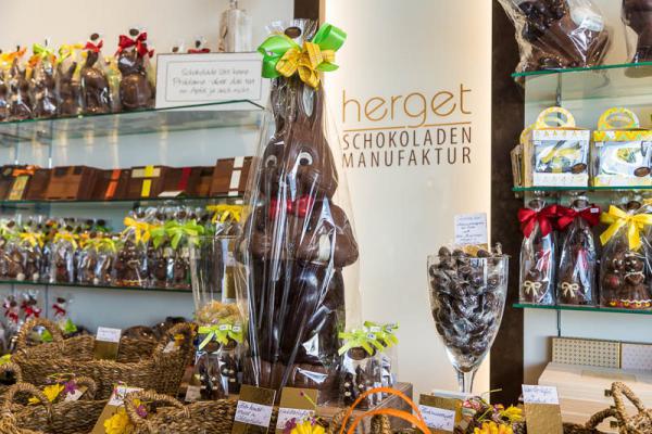 Hauptpreis: Eein hochwertiger Schokoladen-Hase von herget Schokoladen-manufaktur Hauptpreis: Eein hochwertiger Schokoladen-Hase von herget Schokoladen-manufaktur