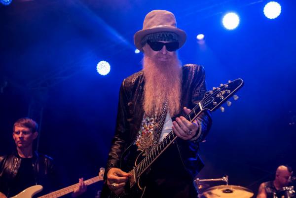 Rocklegende Billy Gibbons spielt im Europa-Park Rocklegende Billy Gibbons spielt im Europa-Park