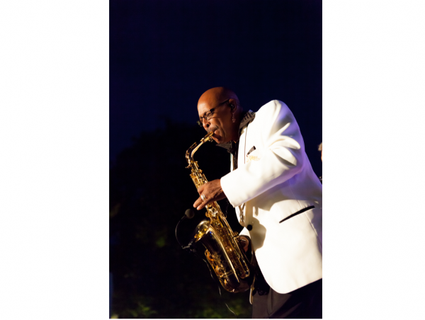 Dieser Sommer hat viel Seele: Die „Sweet Soul Music Revue“ spielt live am 8. Sep. 2017 in Schloss Reinach in Freiburg- Munzingen Dieser Sommer hat viel Seele: Die „Sweet Soul Music Revue“ spielt live am 8. Sep. 2017 in Schloss Reinach in Freiburg- Munzingen