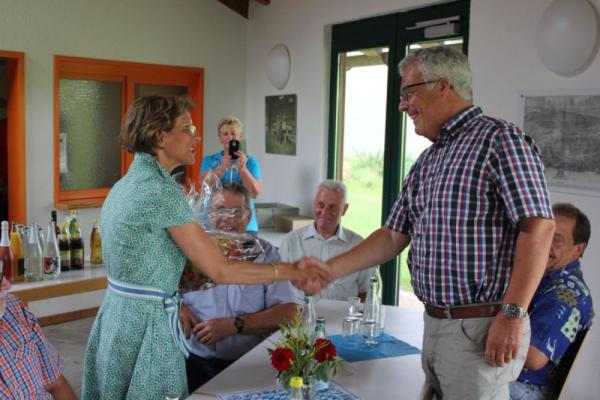 Landrätin Marion Dammann verabschiedet BLHV-Bezirksgeschäftsführer Albert Zimmermann
Landrätin Marion Dammann verabschiedet BLHV-Bezirksgeschäftsführer Albert Zimmermann