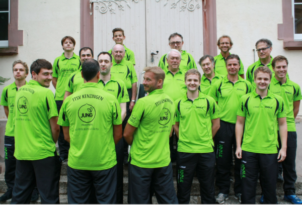 Zur neuen Saison unterstützen wir die Tischtennis-Teams des TTSV Kenzingen.
Jung Fruchtsäfte, Goethestraße 18, 79331 Teningen, Tel. 07641/9622022, www.jung-saefte.de Zur neuen Saison unterstützen wir die Tischtennis-Teams des TTSV Kenzingen.
Jung Fruchtsäfte, Goethestraße 18, 79331 Teningen, Tel. 07641/9622022, www.jung-saefte.de