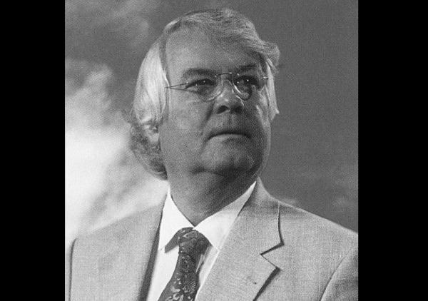 Erinnerung an Hans-Detlef Müller - Langjähriger Vertreter des Landrats und Erster Landesbeamte des Kreises verstorben
Hans-Detlef Müller, circa 2003
Foto: Landratsamt Lörrach Erinnerung an Hans-Detlef Müller - Langjähriger Vertreter des Landrats und Erster Landesbeamte des Kreises verstorben
Hans-Detlef Müller, circa 2003
Foto: Landratsamt Lörrach