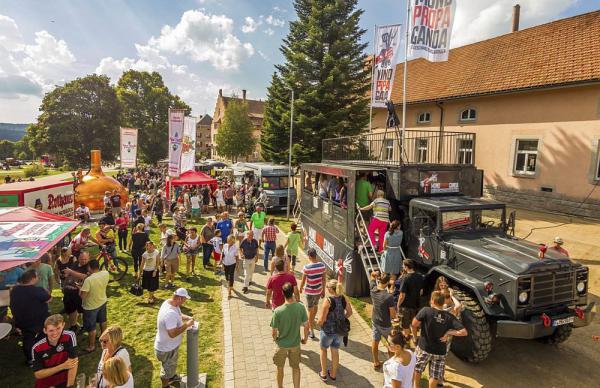 9./10. September: 3. Internationales Rothaus Food Truck Festival mit mehr als 25 Food Trucks - Traditionelle und ungewöhnliche Spezialitäten aus aller Welt

Foto: Rothaus.de/Thomas Niedermüller