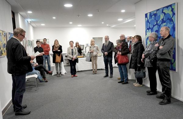 Bis 26. April: Barbara Jäger und OMI Riesterer stellen aus
Vernissage im Rathaus zur Ausstellung mit Werken von Barbara Jäger und OMI Riesterer
Foto: Stadt Waldkirch Bis 26. April: Barbara Jäger und OMI Riesterer stellen aus
Vernissage im Rathaus zur Ausstellung mit Werken von Barbara Jäger und OMI Riesterer
Foto: Stadt Waldkirch