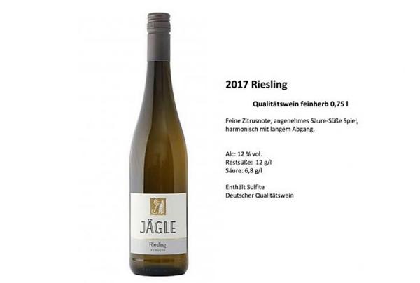 2017er Riesling, feinherb, für unschlagbare 6,80 €

Weingut Jägle, Balgerstraße 8, 79341 Kenzingen, Tel. 07644/4105, info@weingut-jaegle.de, www.weingut-jaegle.de
