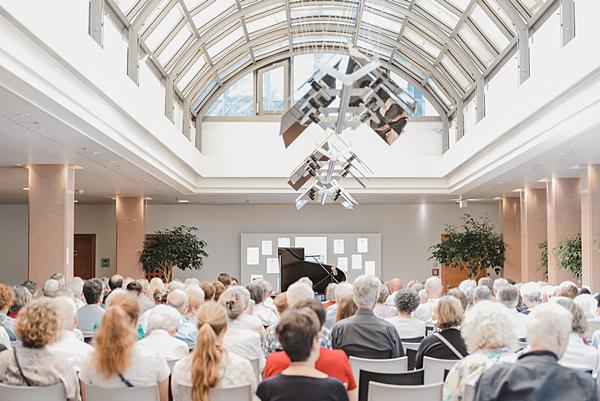 Foyerkonzert „A quatre mains“ am 22. April 2018
Foto: © Karen Kadner Foyerkonzert „A quatre mains“ am 22. April 2018
Foto: © Karen Kadner