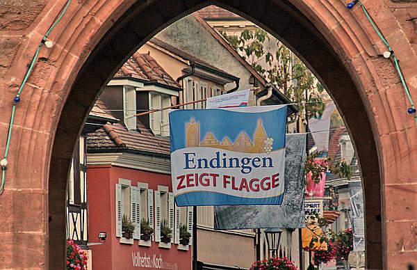 "Endingen zeigt Flagge"
REGIOTRENDS-Foto: Reinhard LANIOT "Endingen zeigt Flagge"
REGIOTRENDS-Foto: Reinhard LANIOT