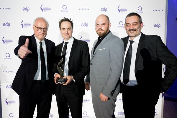 Die S+P-Geschäftsführer Michael Schleiner, Prof. Dr. Martin Ludwig Hofmann, Ben Waschk und Fritz Klieber (v.l.) beim Gewinn des European Excellence Awards
Bild: Schleiner + Partner Die S+P-Geschäftsführer Michael Schleiner, Prof. Dr. Martin Ludwig Hofmann, Ben Waschk und Fritz Klieber (v.l.) beim Gewinn des European Excellence Awards
Bild: Schleiner + Partner