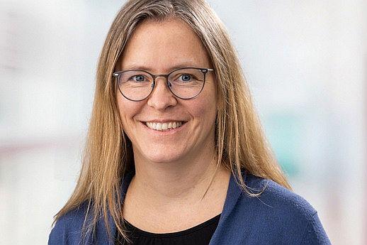 Hohe Auszeichnung für Chemikerin der Universität Freiburg - Maja Banks-Köhn (Bild) wurde zum Mitglied der britischen Royal Society of Chemistry ernannt.
Foto: Albert-Ludwigs-Universität Freiburg - Jürgen Gocke/CIBSS Hohe Auszeichnung für Chemikerin der Universität Freiburg - Maja Banks-Köhn (Bild) wurde zum Mitglied der britischen Royal Society of Chemistry ernannt.
Foto: Albert-Ludwigs-Universität Freiburg - Jürgen Gocke/CIBSS