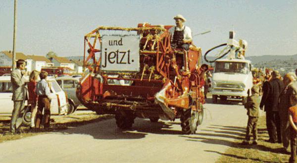 2./3. Oktober: Lahr-Langenwinkel feiert seine jüngste Geschichte - Feierlichkeiten zum 50. Jahrestag der Umsiedlung des Dorfes (Bild).
Foto: Stadt Lahr 2./3. Oktober: Lahr-Langenwinkel feiert seine jüngste Geschichte - Feierlichkeiten zum 50. Jahrestag der Umsiedlung des Dorfes (Bild).
Foto: Stadt Lahr
