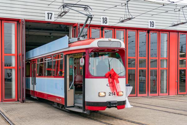 Vier alte Straßenbahnzüge in Freiburg finden eine neue Verwendung.

REGIOTRENDS-Foto: Jens Glade