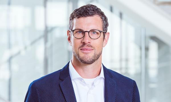 9. November: Webinar zum Validierungsverfahren Valikom Transfer.
Patrick Bareiter ist Referent für Valikom Transfer bei der IHK Südlicher Oberrhein.
Foto: IHK Südlicher Oberrhein - Klaus Polkowski 9. November: Webinar zum Validierungsverfahren Valikom Transfer.
Patrick Bareiter ist Referent für Valikom Transfer bei der IHK Südlicher Oberrhein.
Foto: IHK Südlicher Oberrhein - Klaus Polkowski