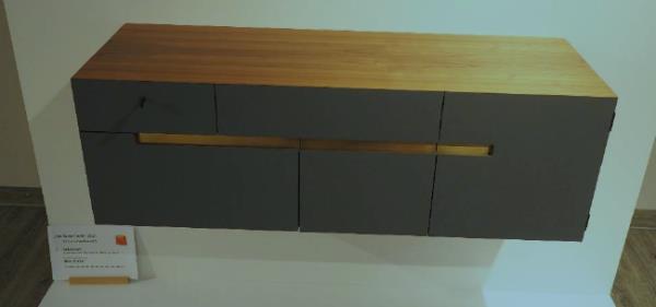 Platz 1 – Marc Kußat „Sideboard“
Foto: Schreiner Baden Platz 1 – Marc Kußat „Sideboard“
Foto: Schreiner Baden