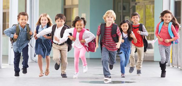 Bewegungs-Pass an Grundschulen - Laufend zu mehr Gesundheit und Klimaschutz.

Foto: SpoSpiTo - Monkey Business Images/Shutterstock.com