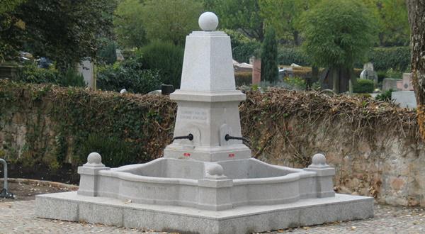 Brunnendenkmal an der Friedhofsmauer in Denzlingen
Bild Gemeinde Denzlingen Brunnendenkmal an der Friedhofsmauer in Denzlingen
Bild Gemeinde Denzlingen