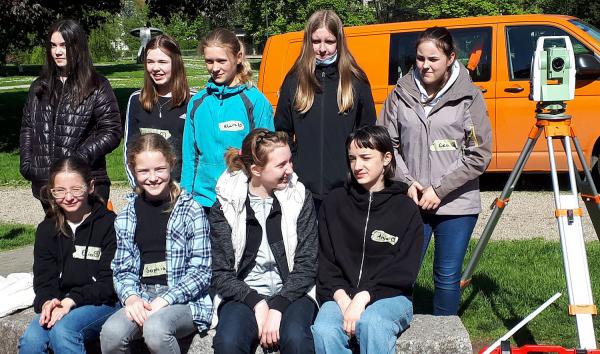 "Girls‘ Day" beim Amt für Vermessung und Flurneuordnung im Ortenaukreis war ein voller Erfolg.
Foto: Landratsamt Ortenaukreis "Girls‘ Day" beim Amt für Vermessung und Flurneuordnung im Ortenaukreis war ein voller Erfolg.
Foto: Landratsamt Ortenaukreis