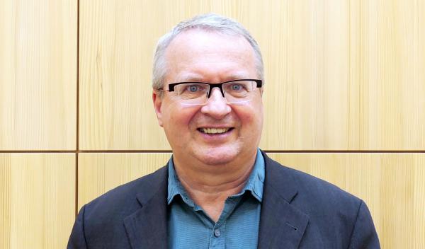 Ulrich Friedlmeier (Bild) wird neuer Dezernent für Arbeit, Jugend und Soziales im Landratsamt Waldshut.
Foto: Landratsamt Waldshut
Ulrich Friedlmeier (Bild) wird neuer Dezernent für Arbeit, Jugend und Soziales im Landratsamt Waldshut.
Foto: Landratsamt Waldshut