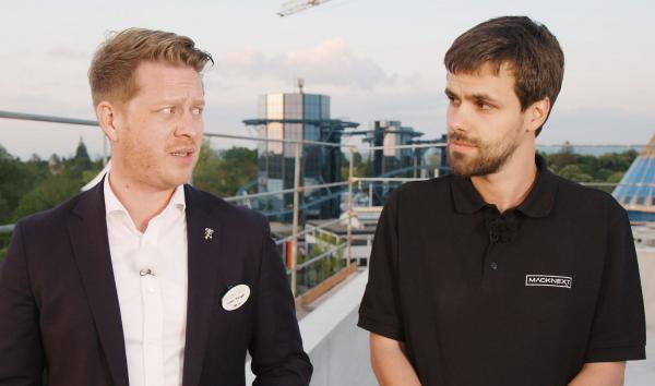 Exklusiver Blick hinter den Bauzaun in Rust.
Lukas Metzger und Patrick Marx begleiten die Entstehung der neuen Achterbahn.
Foto: Europa-Park Exklusiver Blick hinter den Bauzaun in Rust.
Lukas Metzger und Patrick Marx begleiten die Entstehung der neuen Achterbahn.
Foto: Europa-Park