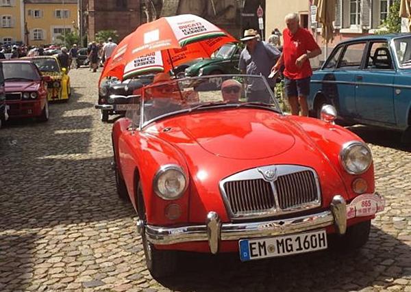 19. ADAC-MSRT Breisgau-Veteranen-Rallye machte am Samstag in Endingen Station
REGIOTRENDS-Leserfoto: Anita Koch 19. ADAC-MSRT Breisgau-Veteranen-Rallye machte am Samstag in Endingen Station
REGIOTRENDS-Leserfoto: Anita Koch