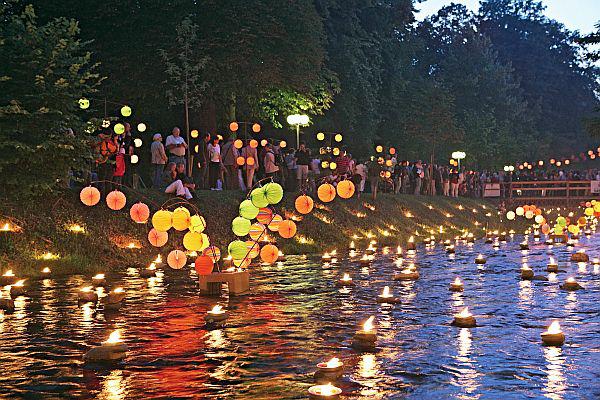 Bad Krozingen 16./17. Juli Großes Lichterfest im Kurpark Bad