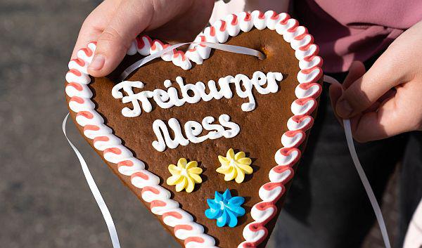 14. bis 24. Oktober: Freiburger Herbstmess‘.
Foto: Freiburg Wirtschaft Touristik und Messe GmbH - Antal 14. bis 24. Oktober: Freiburger Herbstmess‘.
Foto: Freiburg Wirtschaft Touristik und Messe GmbH - Antal