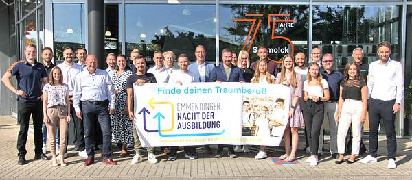 4. Emmendinger Nacht der Ausbildung - Freitag, 30. September 2022, 15 – 21 Uhr
Sie erwarten die Jugendlichen aus Emmendingen und dem Landkreis Emmendingen.
Rund 90 Ausbildungsberufe und Studiengänge direkt in den Betrieben kennenlernen!
REGIOTRENDS-Foto: Reinhard Laniot 4. Emmendinger Nacht der Ausbildung - Freitag, 30. September 2022, 15 – 21 Uhr
Sie erwarten die Jugendlichen aus Emmendingen und dem Landkreis Emmendingen.
Rund 90 Ausbildungsberufe und Studiengänge direkt in den Betrieben kennenlernen!
REGIOTRENDS-Foto: Reinhard Laniot