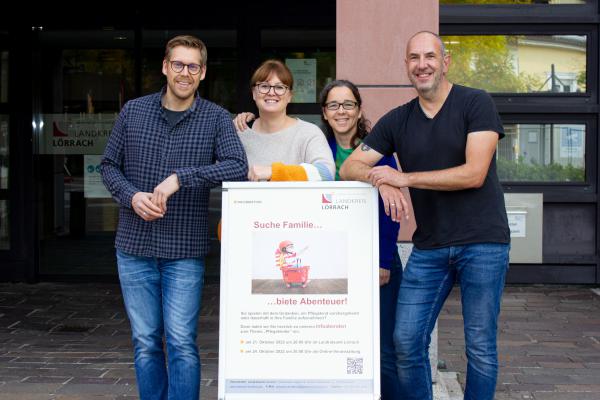 Suchen und beraten Pflegeeltern (von links): Timo Randt, Anna Hübner, Tanja Kolacny und Bernhard Kohlmann | Foto: Landratsamt Lörrach Suchen und beraten Pflegeeltern (von links): Timo Randt, Anna Hübner, Tanja Kolacny und Bernhard Kohlmann | Foto: Landratsamt Lörrach
