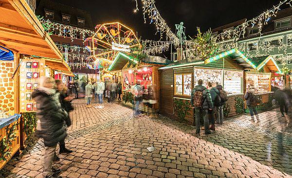 17. November bis 23. Dezember: 49. Weihnachtsmarkt Freiburg.

Foto: Freiburg Wirtschaft Touristik und Messe GmbH - Spiegelhalter 