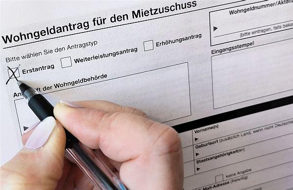 Antragszahlen in Weil am Rhein schießen in die Höhe.
Enormer Anstieg seit Jahresbeginn: Die Anzahl der Wohngeldanträge hat sich deutlich erhöht.
Foto: Stadtverwaltung Weil am Rhein - Bähr Antragszahlen in Weil am Rhein schießen in die Höhe.
Enormer Anstieg seit Jahresbeginn: Die Anzahl der Wohngeldanträge hat sich deutlich erhöht.
Foto: Stadtverwaltung Weil am Rhein - Bähr