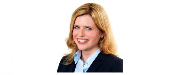 Sandra Kircher kam 2002 zur Messegesellschaft und übernahm im Jahr 2013 (BILD) die Geschäftsführung. Ihr Vertrag wurde zuletzt 2018 turnusgemäß um weitere fünf Jahre verlängert.
RT-Archiv Sandra Kircher kam 2002 zur Messegesellschaft und übernahm im Jahr 2013 (BILD) die Geschäftsführung. Ihr Vertrag wurde zuletzt 2018 turnusgemäß um weitere fünf Jahre verlängert.
RT-Archiv