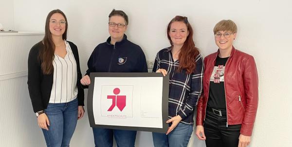 Teilnehmerinnen des Austauschtreffens von links: Cosima Haller (JuBIS), Cindy Stephani (DRK Ortsverein Villingen e.V.), Miriam Uhrig (Glonki-Gilde Villingen e.V.), Sabine Braun (JuBIS) | Foto: Cosima Haller Teilnehmerinnen des Austauschtreffens von links: Cosima Haller (JuBIS), Cindy Stephani (DRK Ortsverein Villingen e.V.), Miriam Uhrig (Glonki-Gilde Villingen e.V.), Sabine Braun (JuBIS) | Foto: Cosima Haller