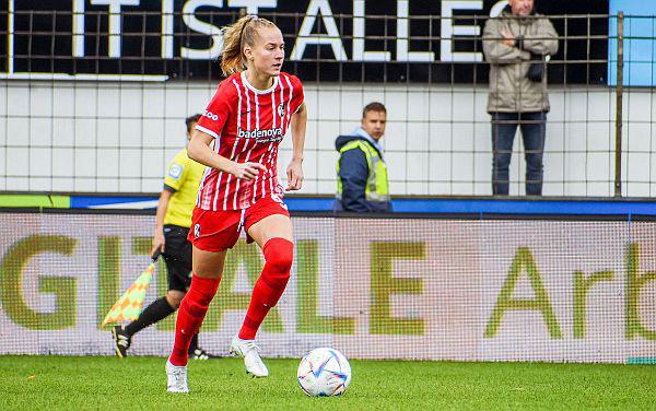 Vom SC Freiburg stehen Janina Minge (RT-Arcjivbild) und Marie Müller im erweiterten WM-Kader. Vom SC Freiburg stehen Janina Minge (RT-Arcjivbild) und Marie Müller im erweiterten WM-Kader.