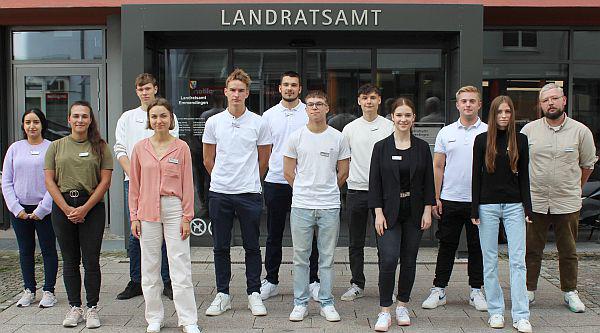 Ausbildungsstart im Landratsamt Emmendingen für 13 junge Menschen.
Foto: Landratsamt Emmendingen - Ulrich Spitzmüller Ausbildungsstart im Landratsamt Emmendingen für 13 junge Menschen.
Foto: Landratsamt Emmendingen - Ulrich Spitzmüller