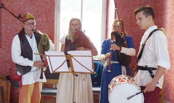 12. Dezember: Abend mit historischen Instrumenten in Schuttertal.
Die Gruppe Ridewanz spielt historische Musik.

Foto: Stadt Lahr