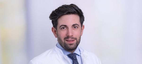 Prof. Dr. Fabian Cieplik leitet seit Januar 2024 die Klinik für Zahnerhaltungskunde und Parodontologie des Universitätsklinikums Freiburg. Bildquelle: Universitätsklinikum Freiburg Prof. Dr. Fabian Cieplik leitet seit Januar 2024 die Klinik für Zahnerhaltungskunde und Parodontologie des Universitätsklinikums Freiburg. Bildquelle: Universitätsklinikum Freiburg