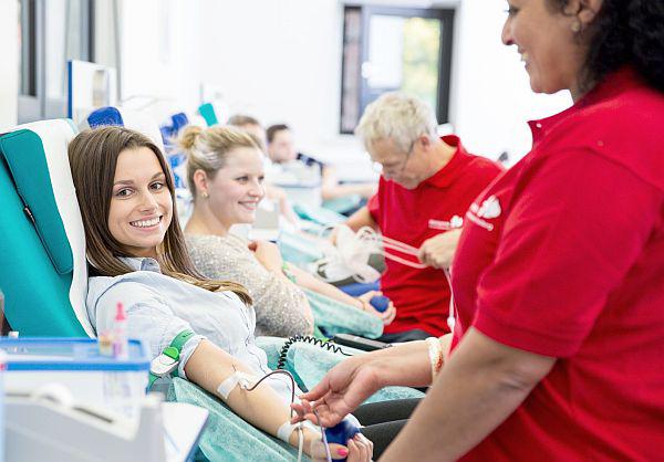 Universitätsklinikum Freiburg: Blutspenden dringend benötigt.
Foto: Universitätsklinikum Freiburg - Britt Schilling Universitätsklinikum Freiburg: Blutspenden dringend benötigt.
Foto: Universitätsklinikum Freiburg - Britt Schilling