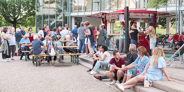 Ab 30. Mai 2024: Emmendinger Wein-Sommer.
Foto: Stadt Emmendingen Ab 30. Mai 2024: Emmendinger Wein-Sommer.
Foto: Stadt Emmendingen