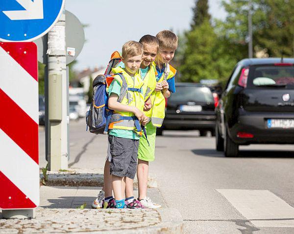 Schulbeginn in Baden-Württemberg: Sicher zur Schule.
Foto: ADAC - Stefanie Aumiller Schulbeginn in Baden-Württemberg: Sicher zur Schule.
Foto: ADAC - Stefanie Aumiller