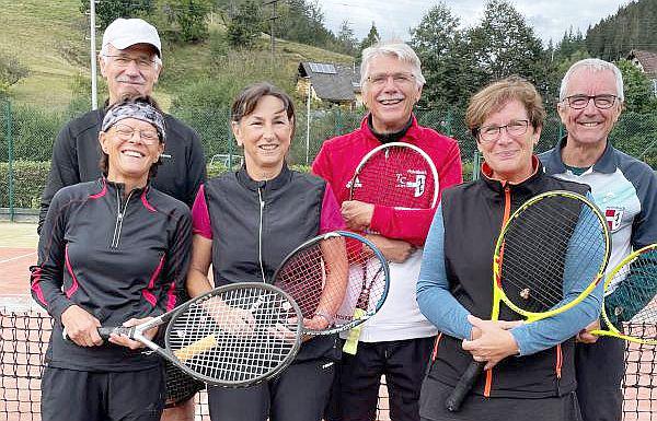 Sie können zufrieden sein - der Start in die Mixedrunde lief hervorragend.
Hier das Team der SG Heimbach/Köndringen:
Von links: Anita Fischer, Elke Volz, Birgit Faller
Hinten: Christian Bender, Thomas Rombach, Edi Faller Sie können zufrieden sein - der Start in die Mixedrunde lief hervorragend.
Hier das Team der SG Heimbach/Köndringen:
Von links: Anita Fischer, Elke Volz, Birgit Faller
Hinten: Christian Bender, Thomas Rombach, Edi Faller